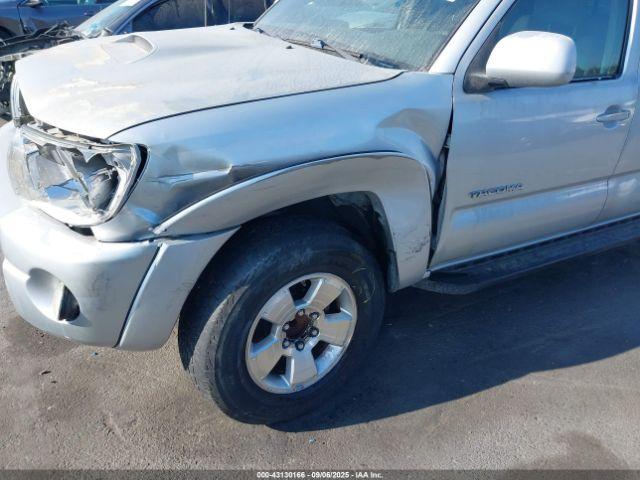 Toyota Tacoma Prerunner V6 Image 4