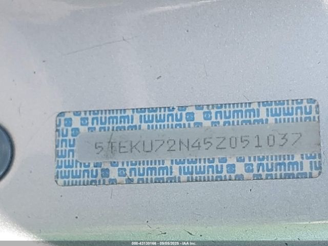 Toyota Tacoma Prerunner V6 Image 14