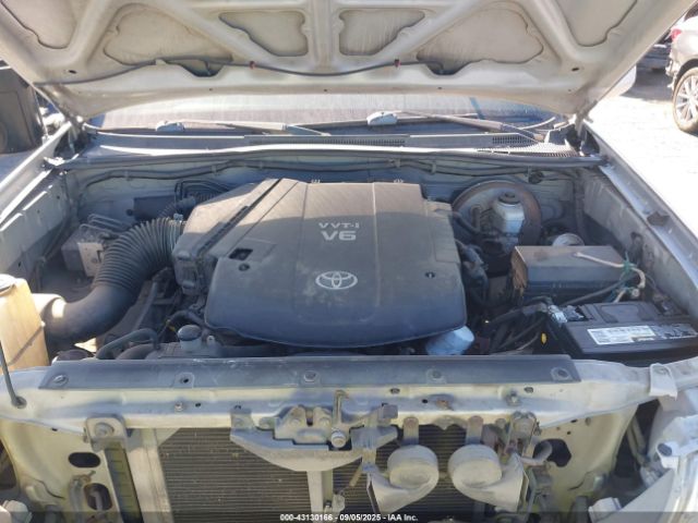 Toyota Tacoma Prerunner V6 Image 15