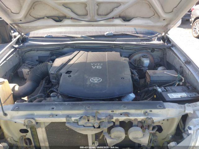 Toyota Tacoma Prerunner V6 Image 15