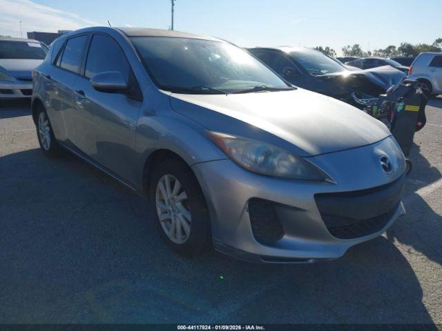  Salvage Mazda Mazda3