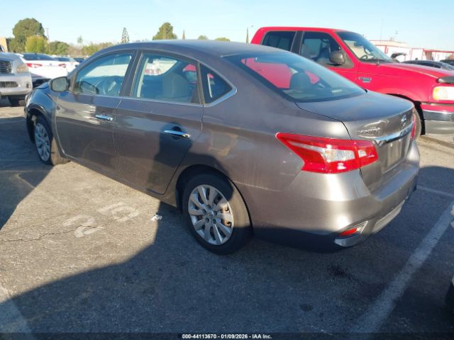 Nissan Sentra S Image 4