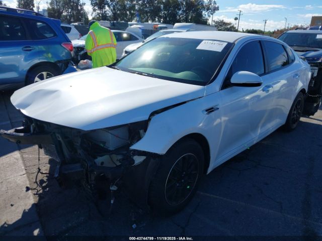 Kia Optima Lx Image 9