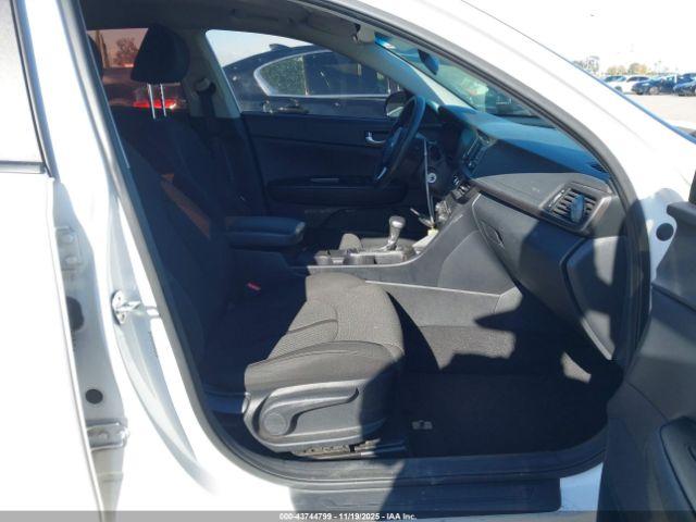 Kia Optima Lx Image 6