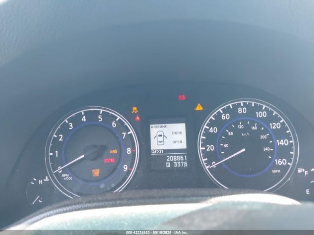 INFINITI G37 Journey Image 7