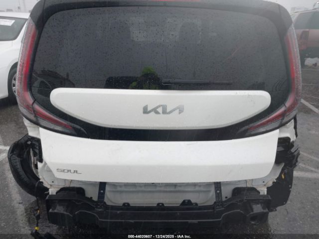 Kia Soul Lx Image 3