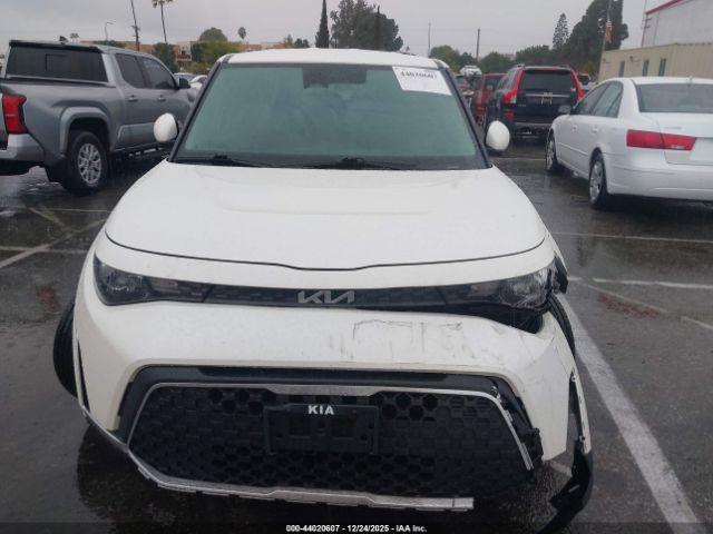 Kia Soul Lx Image 11