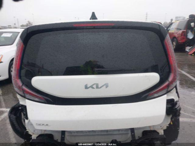 Kia Soul Lx Image 18