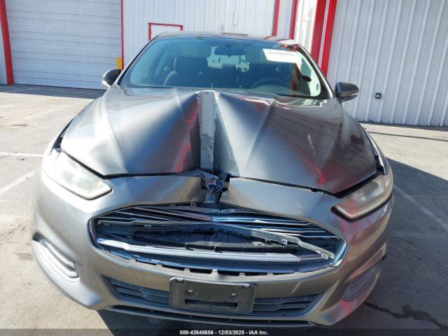 Ford Fusion Se Image 9