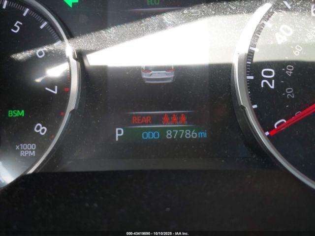 Toyota RAV4 Xle Image 16